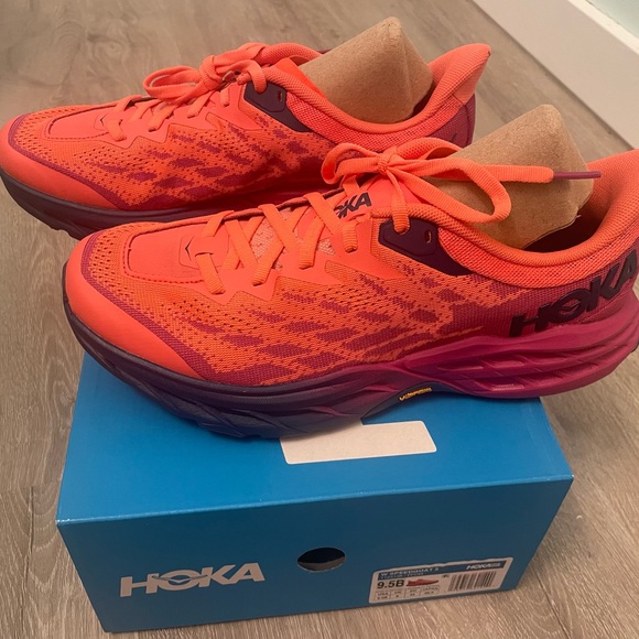 HOKA Speedgoat 5 Women's Coral and Magenta Trail Running Shoes - Picture 4 of 4